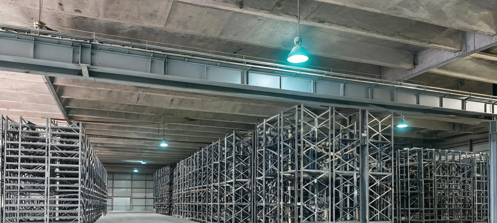 Warehouse runway beam used to plan a chain hoist with trolley